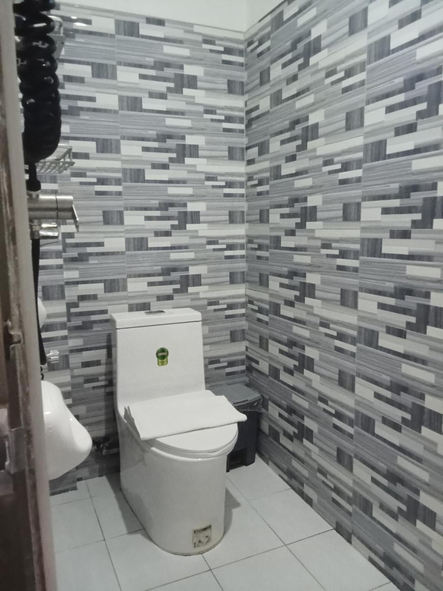 Yoo Darius' Residences Moalboal Εξωτερικό φωτογραφία